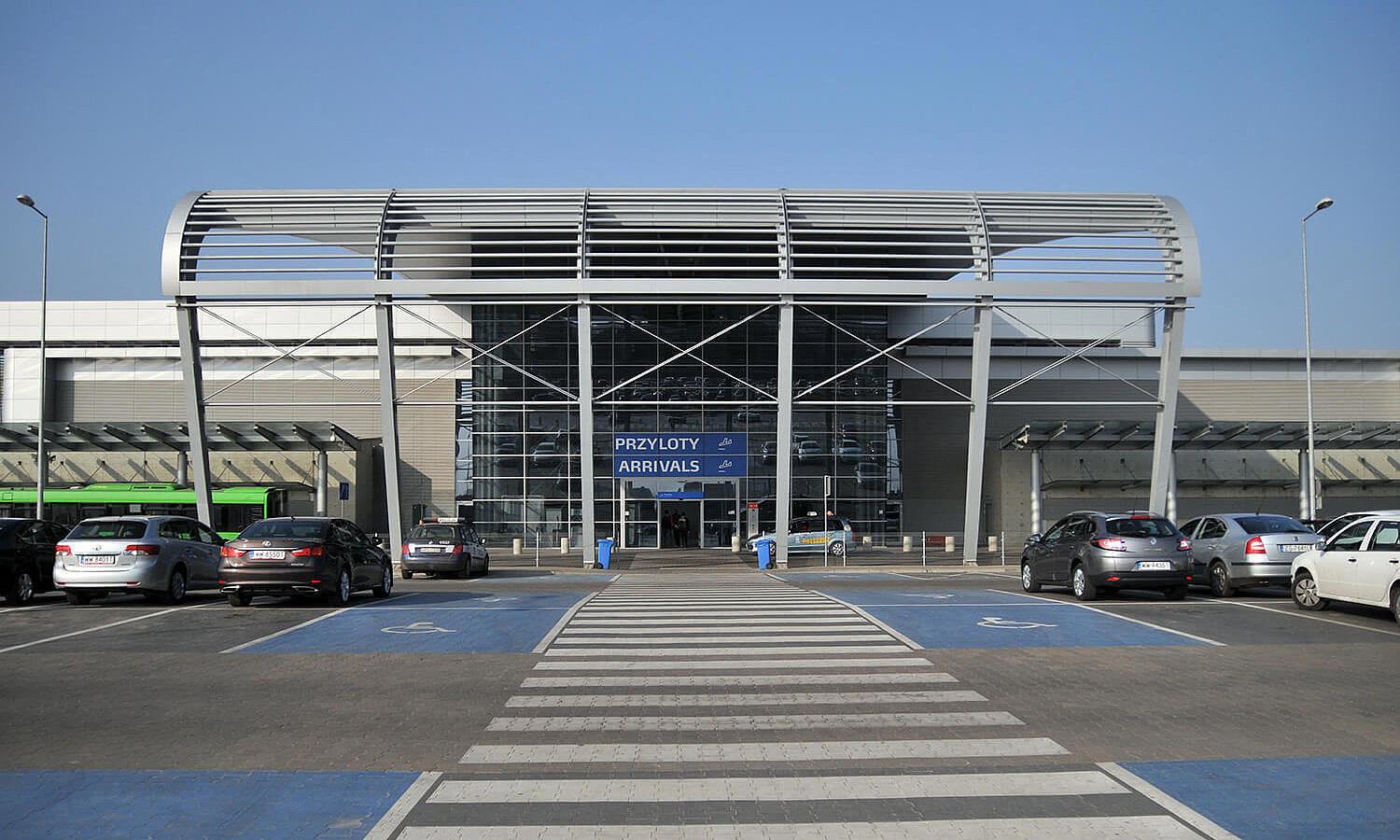 Aeroportul Internațional Poznań / Polonia